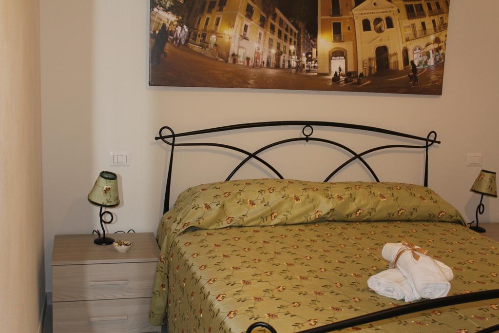 Tuttoincentro Bed & Breakfast Salerno Eksteriør bilde