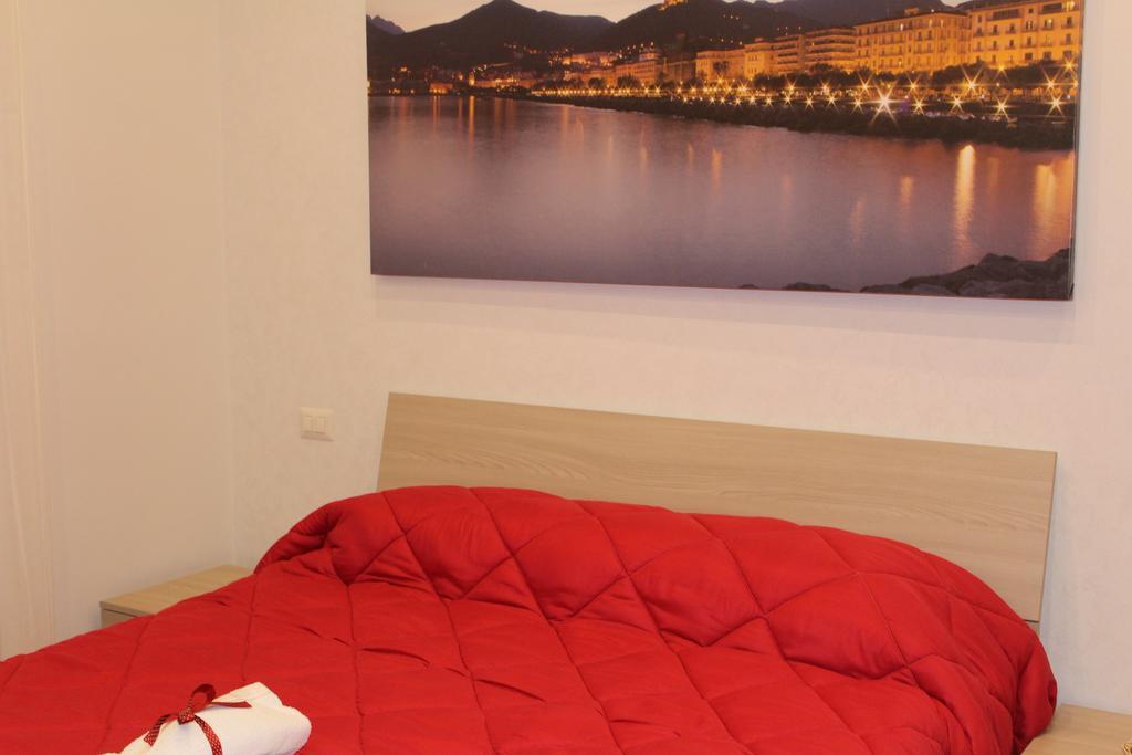 Tuttoincentro Bed & Breakfast Salerno Eksteriør bilde